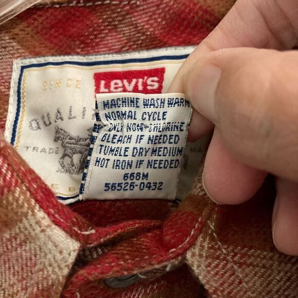 Levi’s long sleeve red plaid button up flannel shirt big boys L 16/18 NEW - Picture 7 of 7